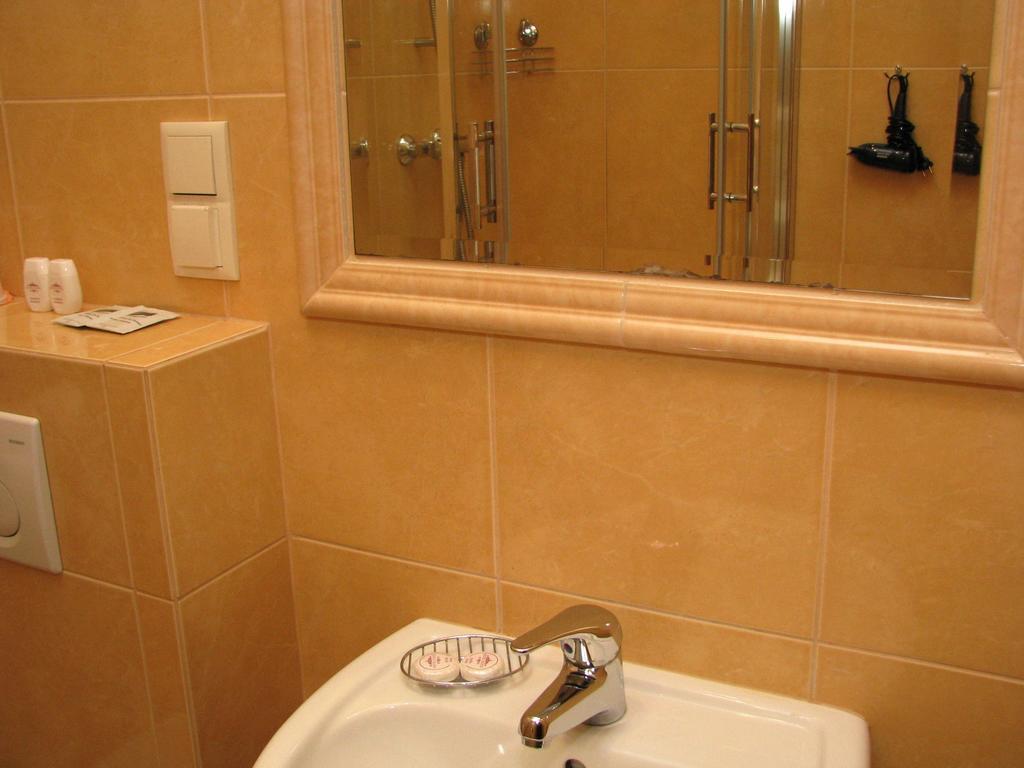 Hotel פלוק חדר תמונה