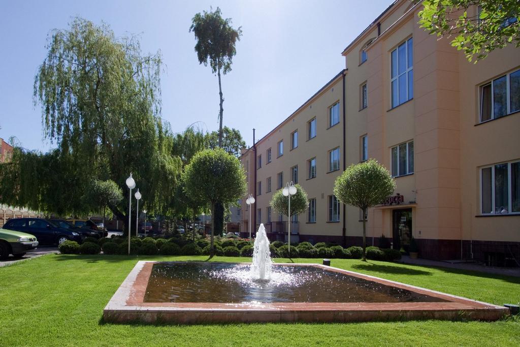 Hotel פלוק מראה חיצוני תמונה