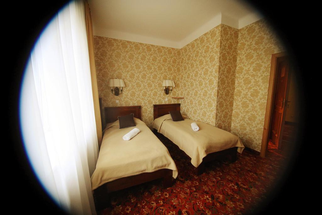 Hotel פלוק מראה חיצוני תמונה