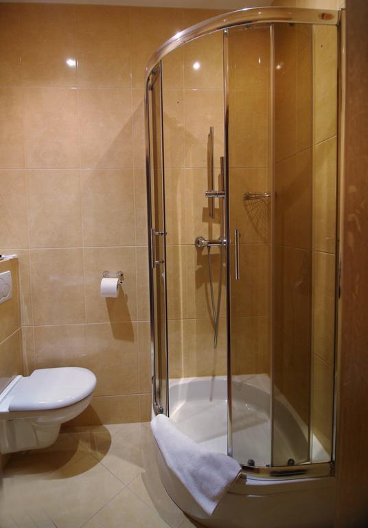 Hotel פלוק מראה חיצוני תמונה