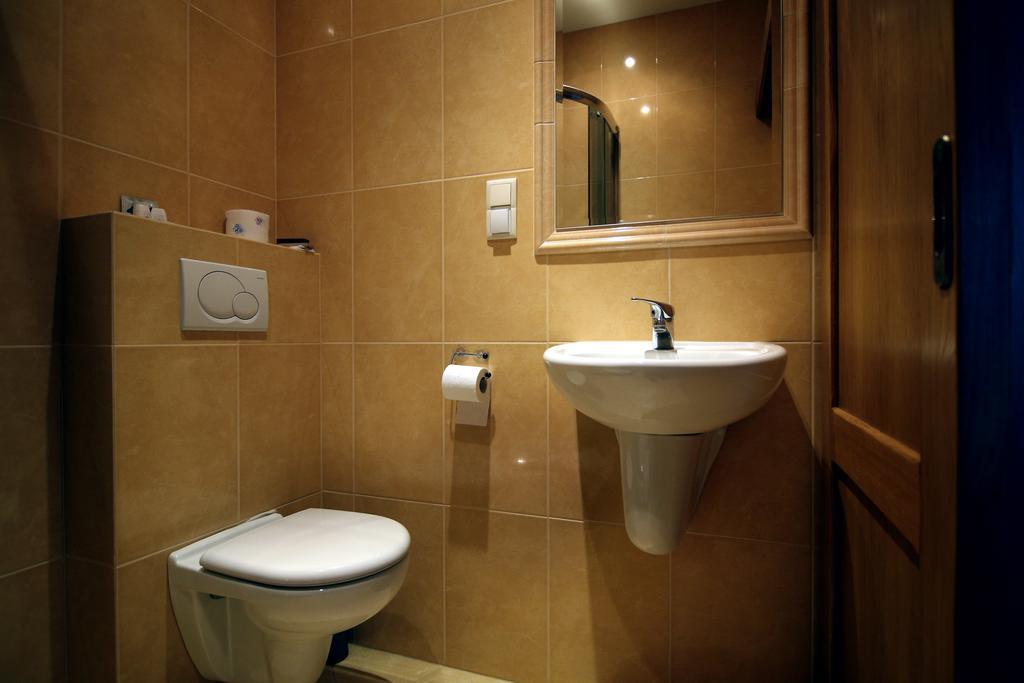 Hotel פלוק מראה חיצוני תמונה